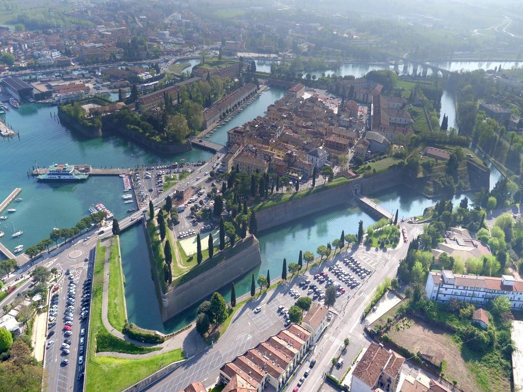 Lake Garda Lovers 페스키에라델가르다 외부 사진