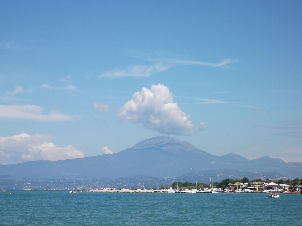 Lake Garda Lovers 페스키에라델가르다 외부 사진